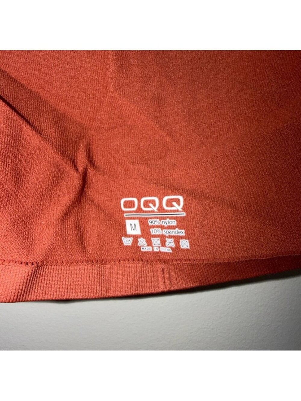 NWOT Scoop Neck Women's Tank Top in Rust - Picture 3 of 4
